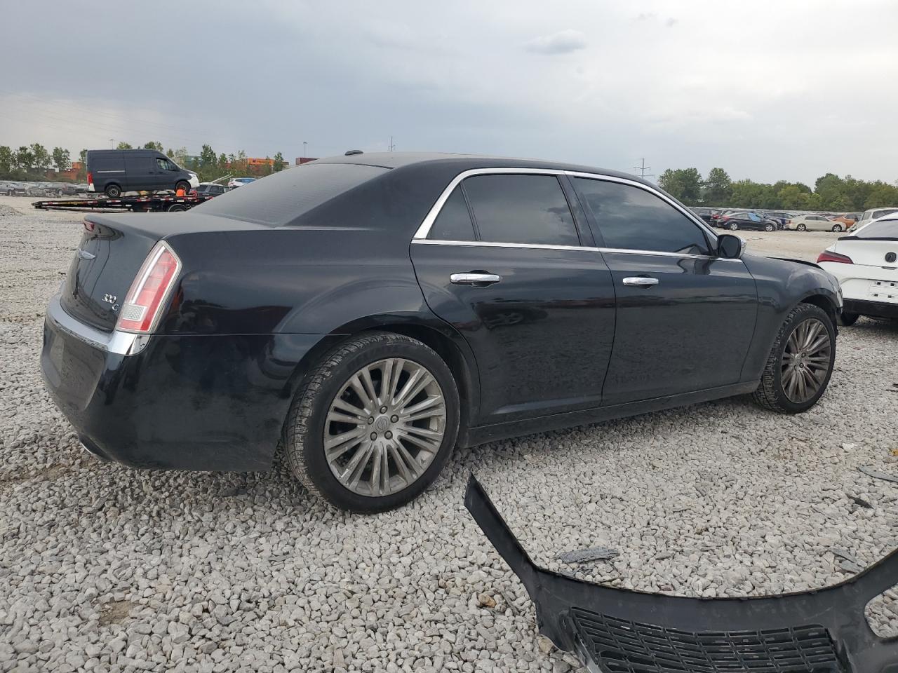 2011 Chrysler 300 - Image 3