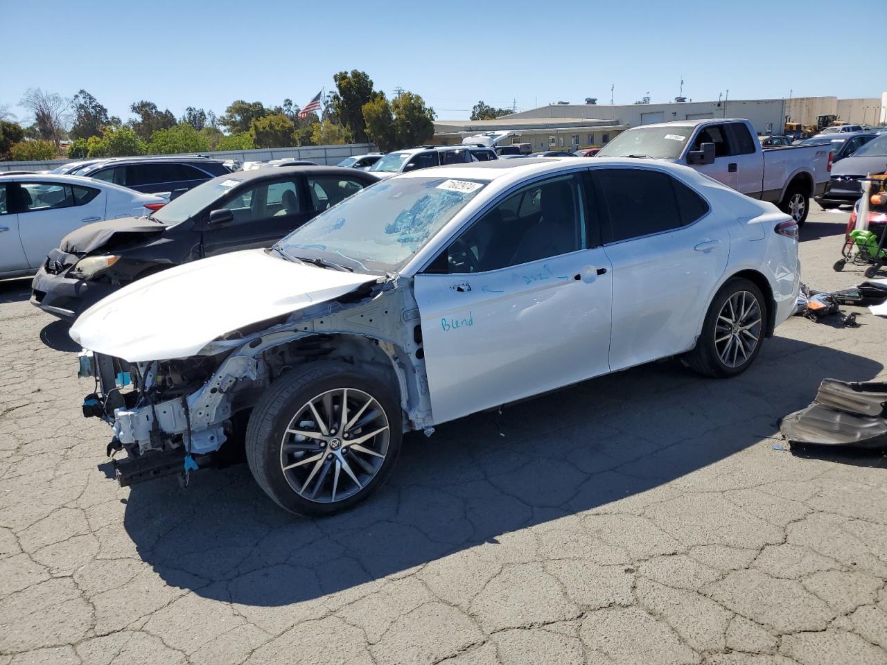 4T1F31AK0PU607960 2023 TOYOTA CAMRY - Image 1