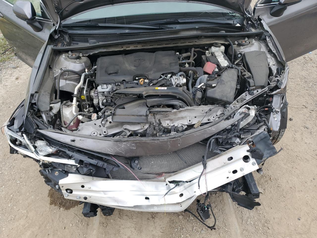 4T1C11AK2NU636074 Toyota Camry LE 11