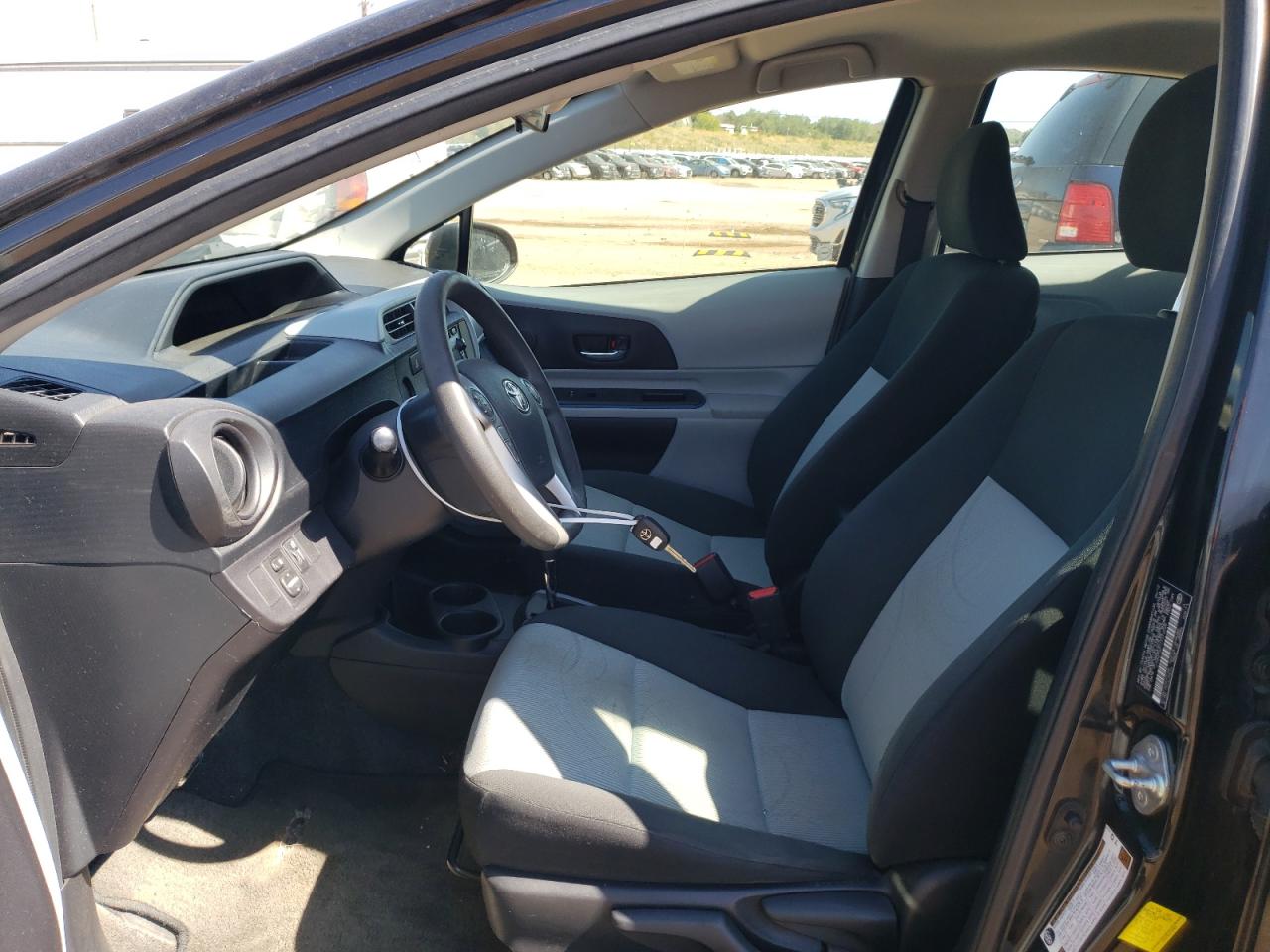 JTDKDTB31C1014025 2012 Toyota Prius C