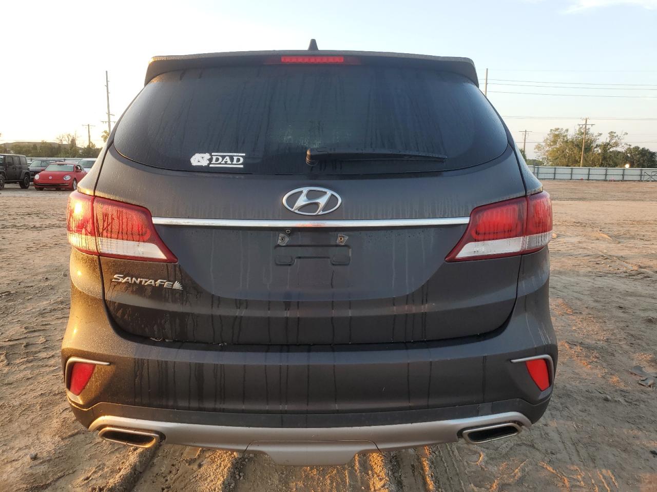 2018 Hyundai Santa Fe Se VIN: KM8SM4HF7JU269566 Lot: 73869554