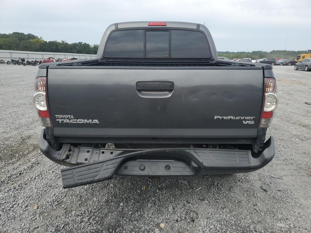 5TFJU4GNXDX040228 2013 Toyota Tacoma Double Cab Prerunner