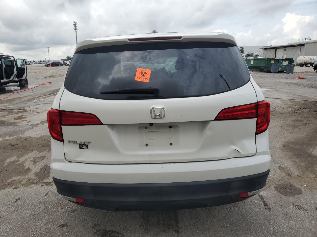 5FNYF5H33JB021215 2018 Honda Pilot Ex