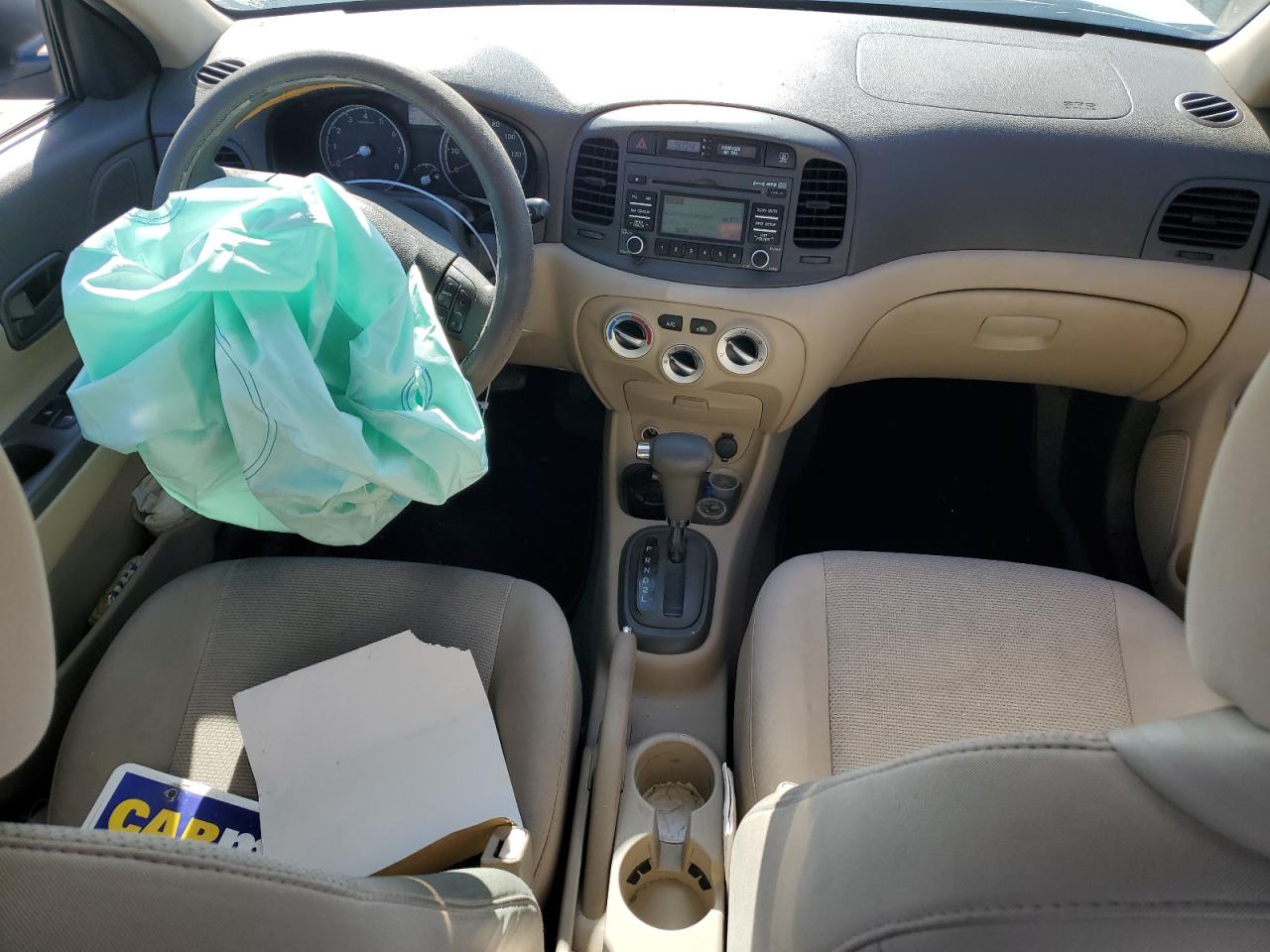 2011 Hyundai Accent - Image 8