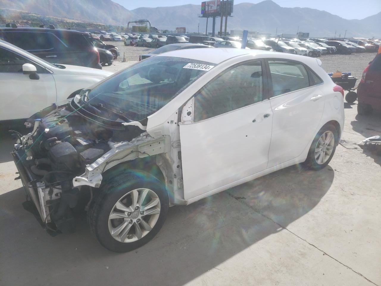 KMHD35LH1FU237875 2015 HYUNDAI ELANTRA - Image 1