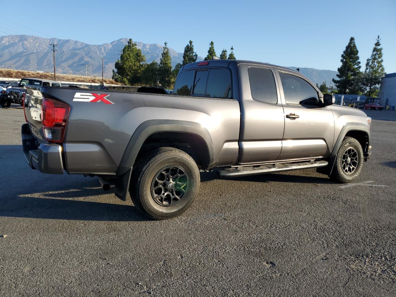 2020 Toyota Tacoma - Image 3