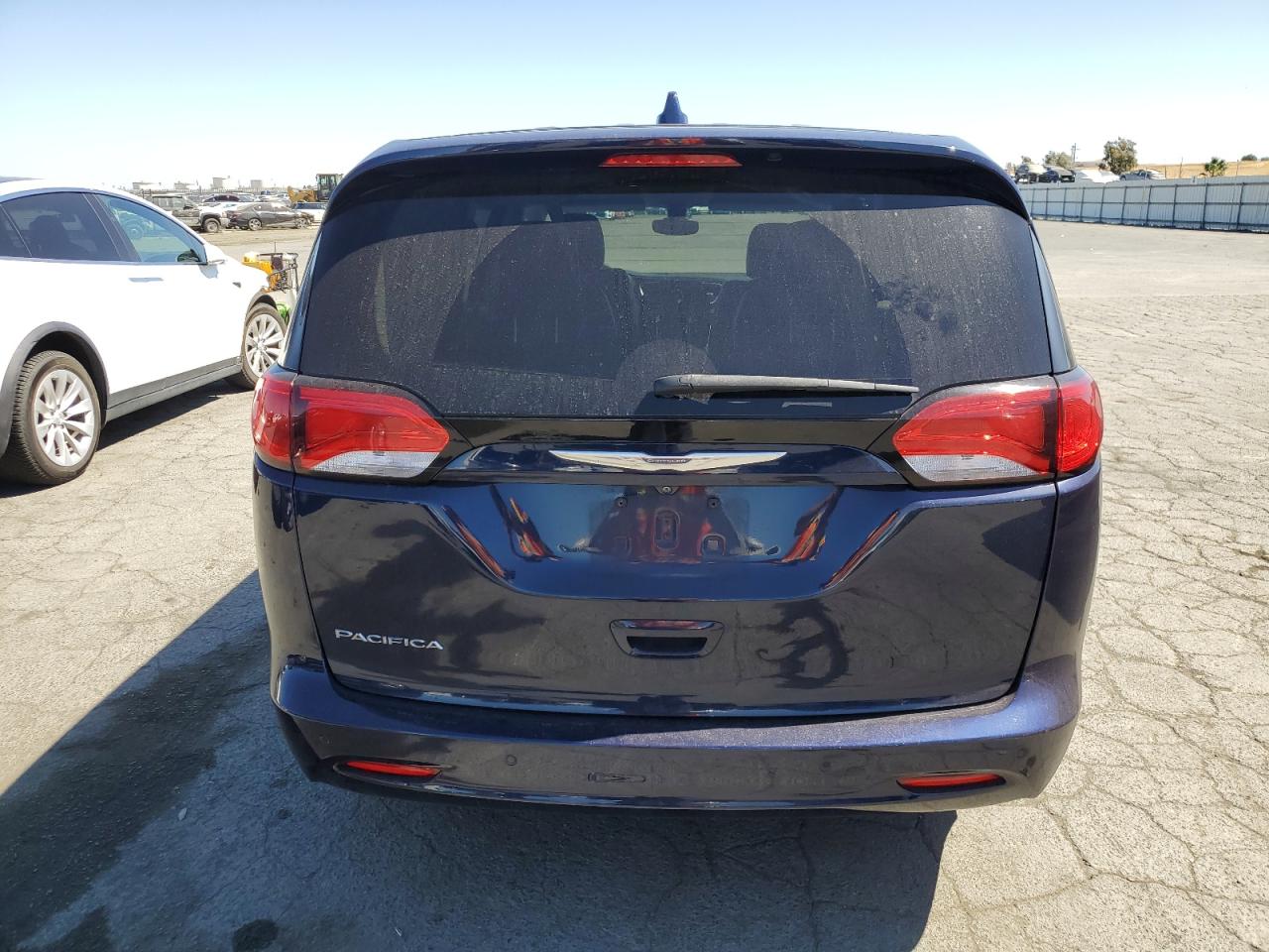 2C4RC1DG5HR552705 2017 Chrysler Pacifica Touring