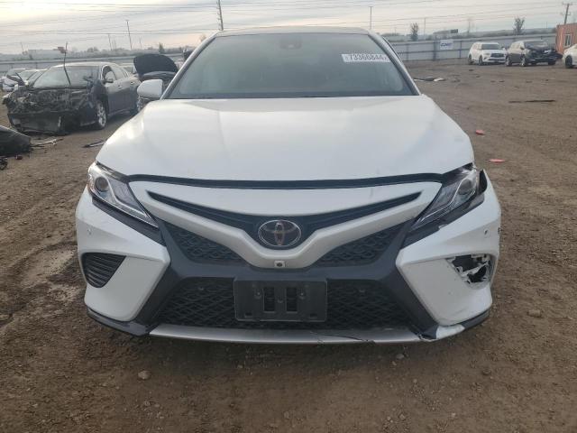  TOYOTA CAMRY 2020 Білий