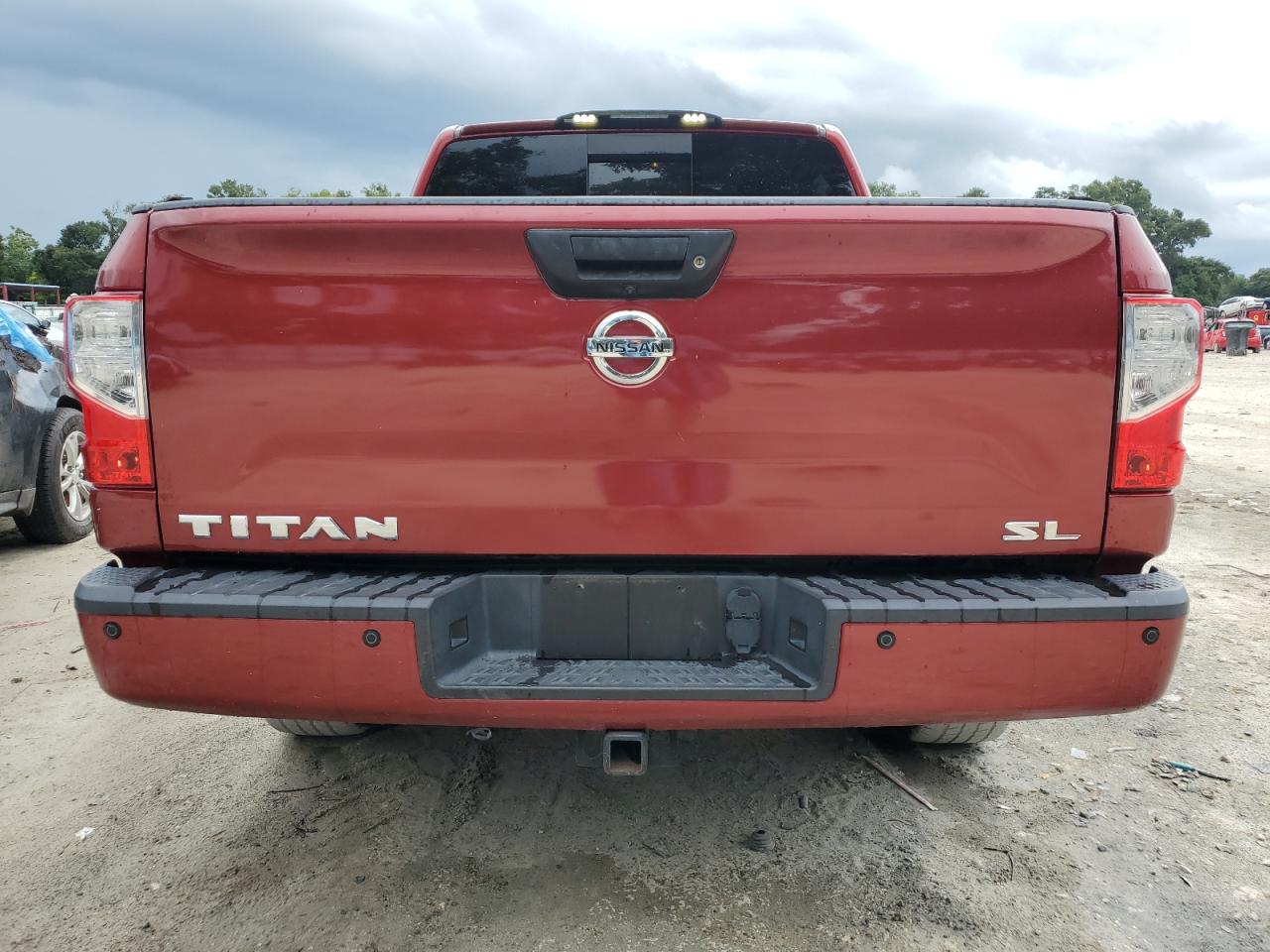 1N6AA1E61JN510220 2018 Nissan Titan Sv