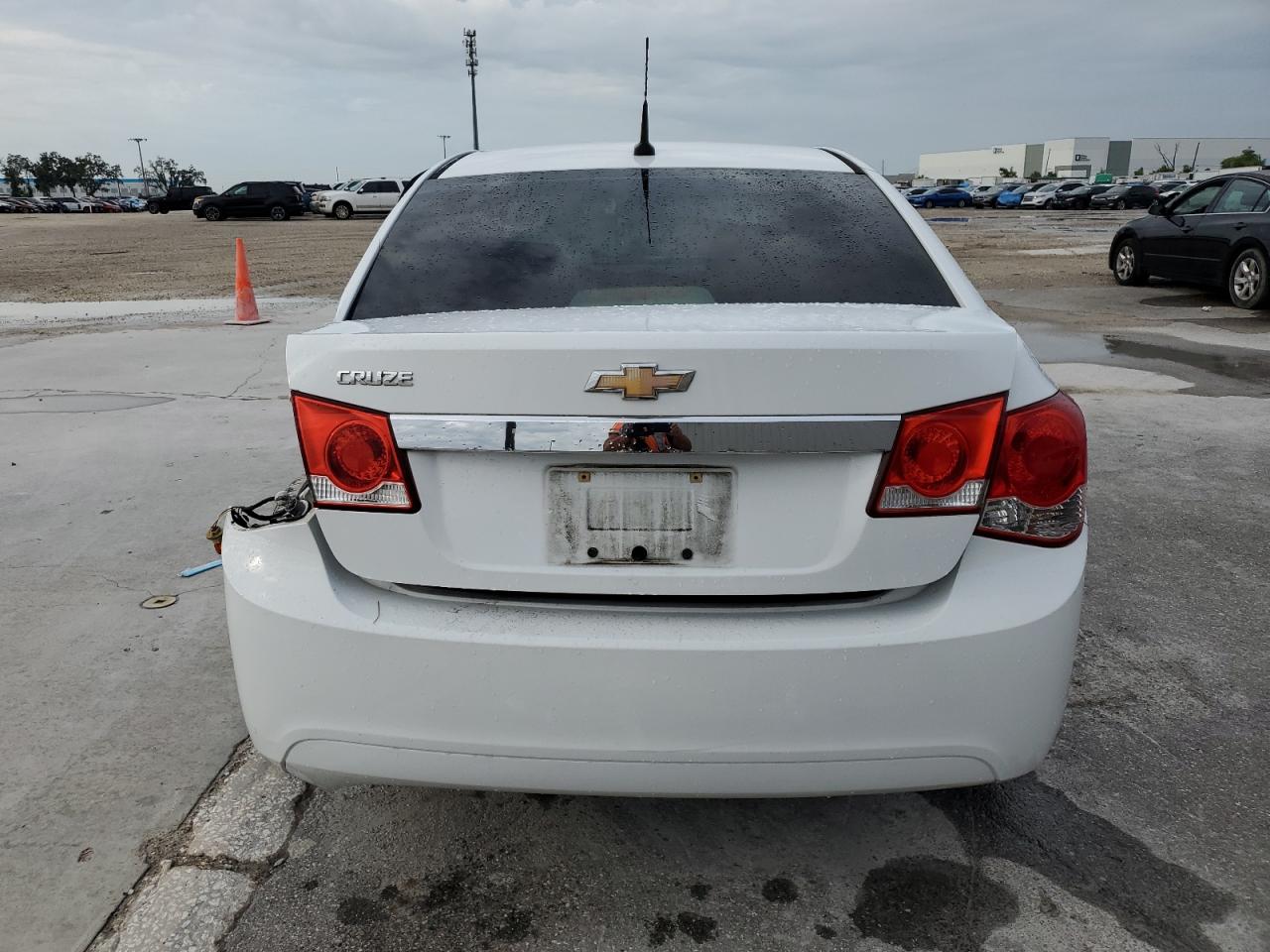 1G1PD5SH0B7196995 2011 Chevrolet Cruze Ls