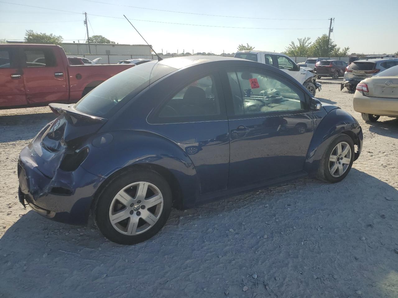 2007 Volkswagen Beetle - Image 3