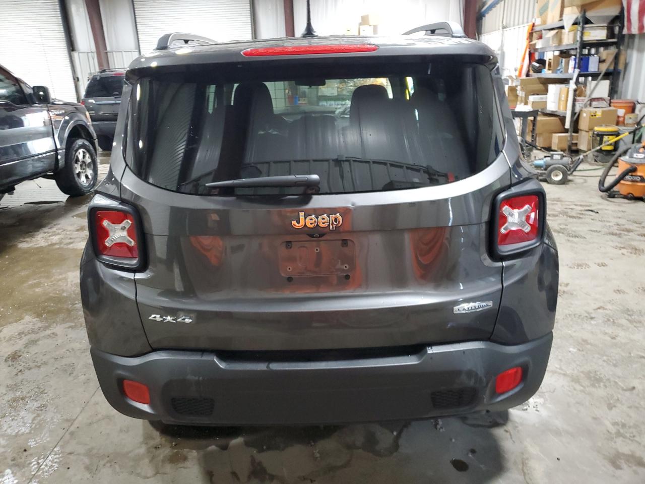 2017 Jeep Renegade Latitude VIN: ZACCJBBB2HPG57196 Lot: 70918144