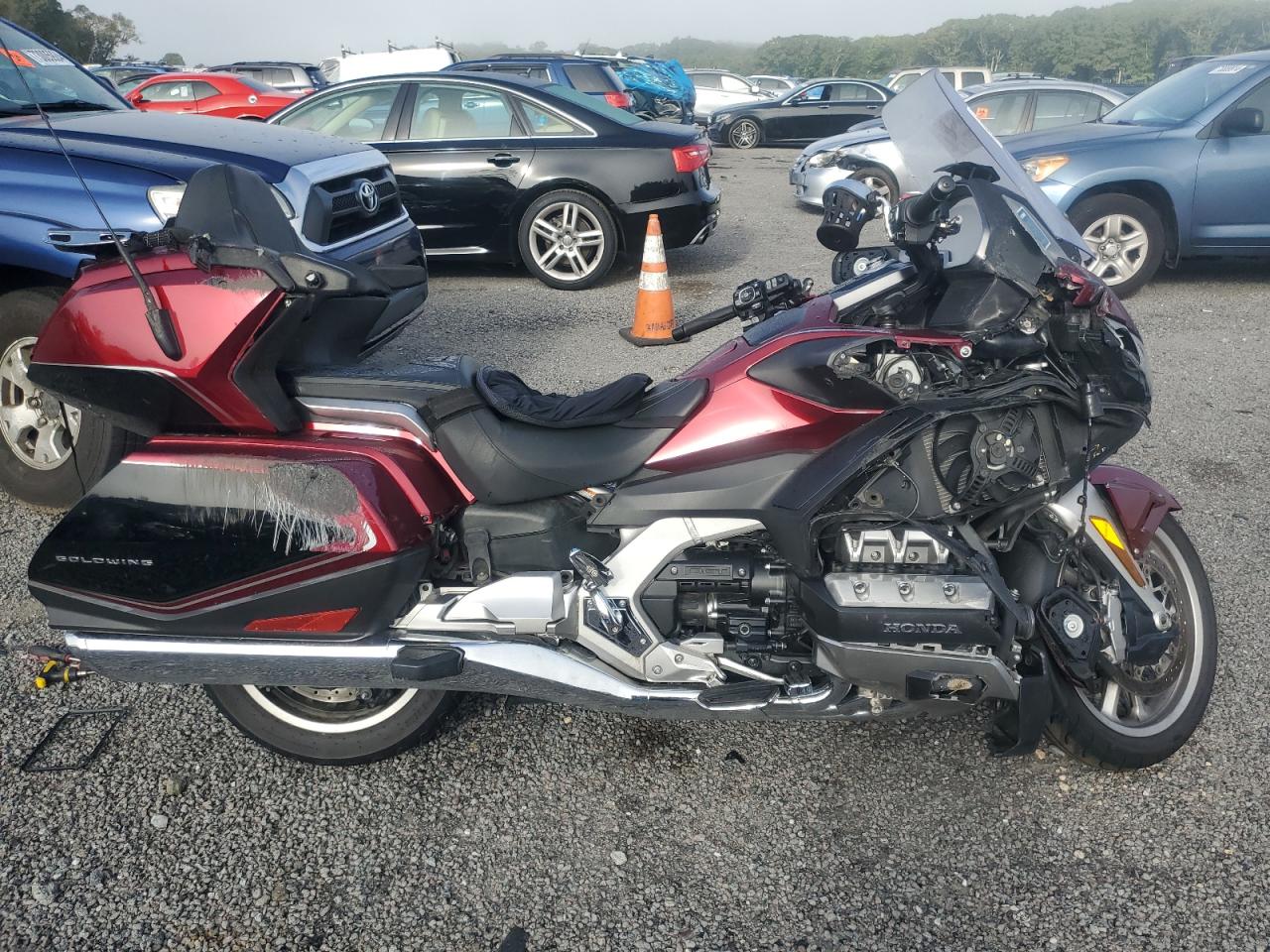 JH2SC79J4JK000116 HONDA GL CYCLE 2018