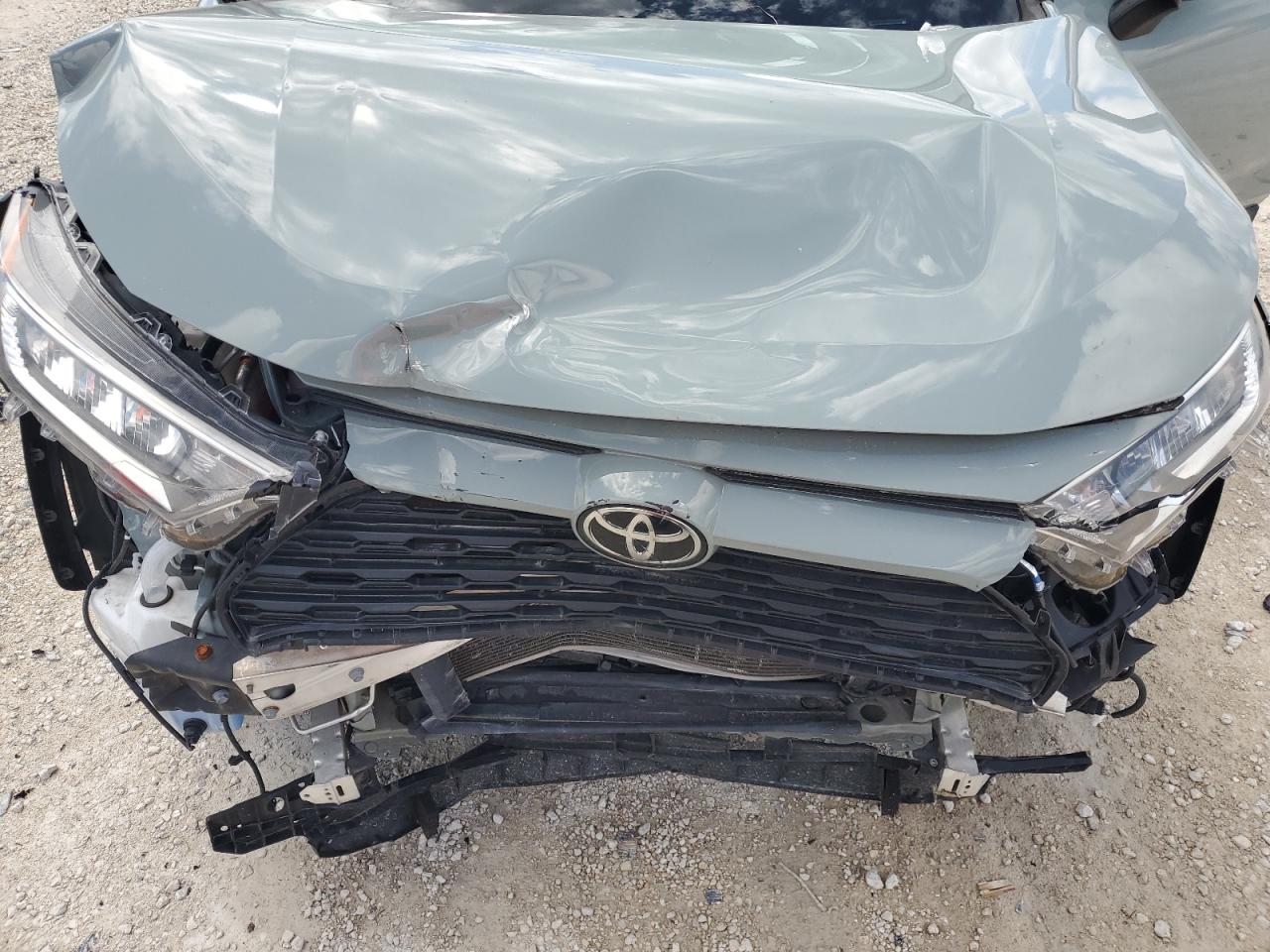 2021 Toyota Rav4 Xle VIN: 2T3W1RFV2MW166309 Lot: 64380704