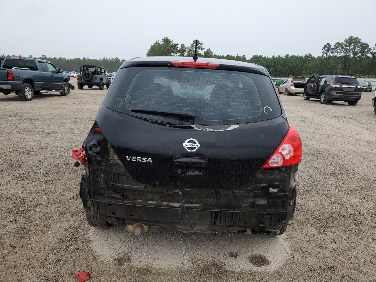 3N1BC1CP8BL492056 2011 Nissan Versa S