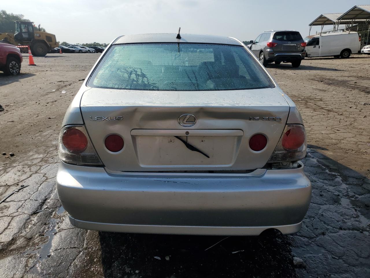 2001 Lexus Is 300 VIN: JTHBD182810009747 Lot: 72445934