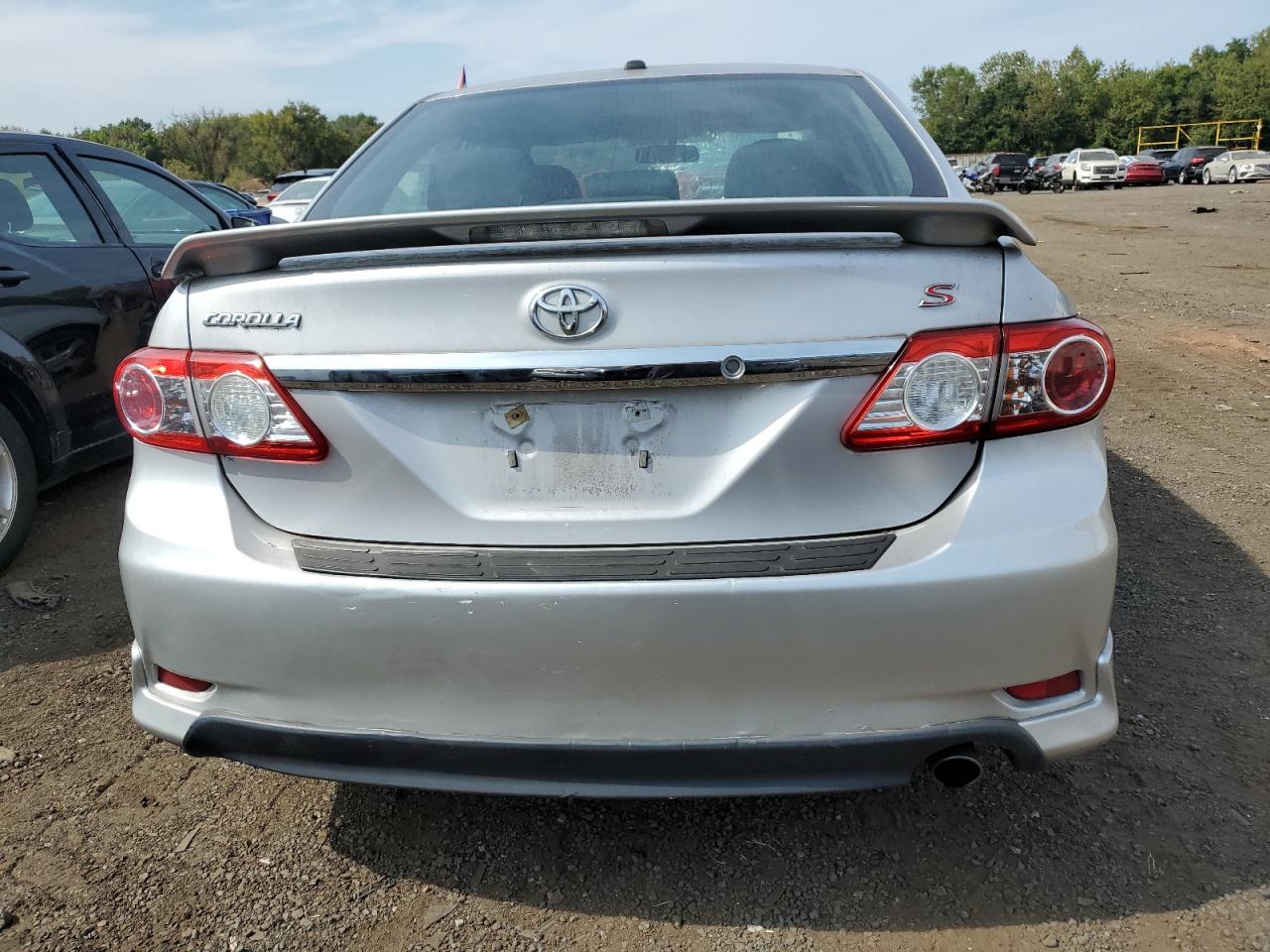 2011 Toyota Corolla Base VIN: 2T1BU4EE4BC564364 Lot: 71757584