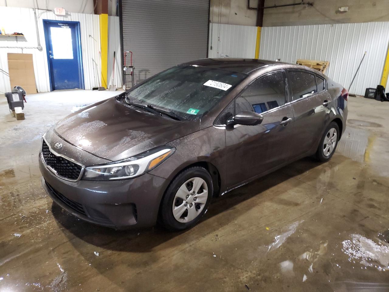 3KPFK4A73HE100751 2017 KIA FORTE - Image 1