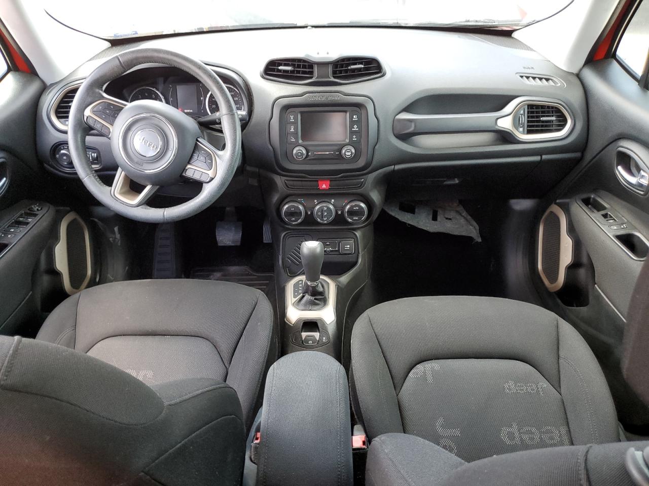 ZACCJABT3FPB38805 2015 Jeep Renegade Latitude