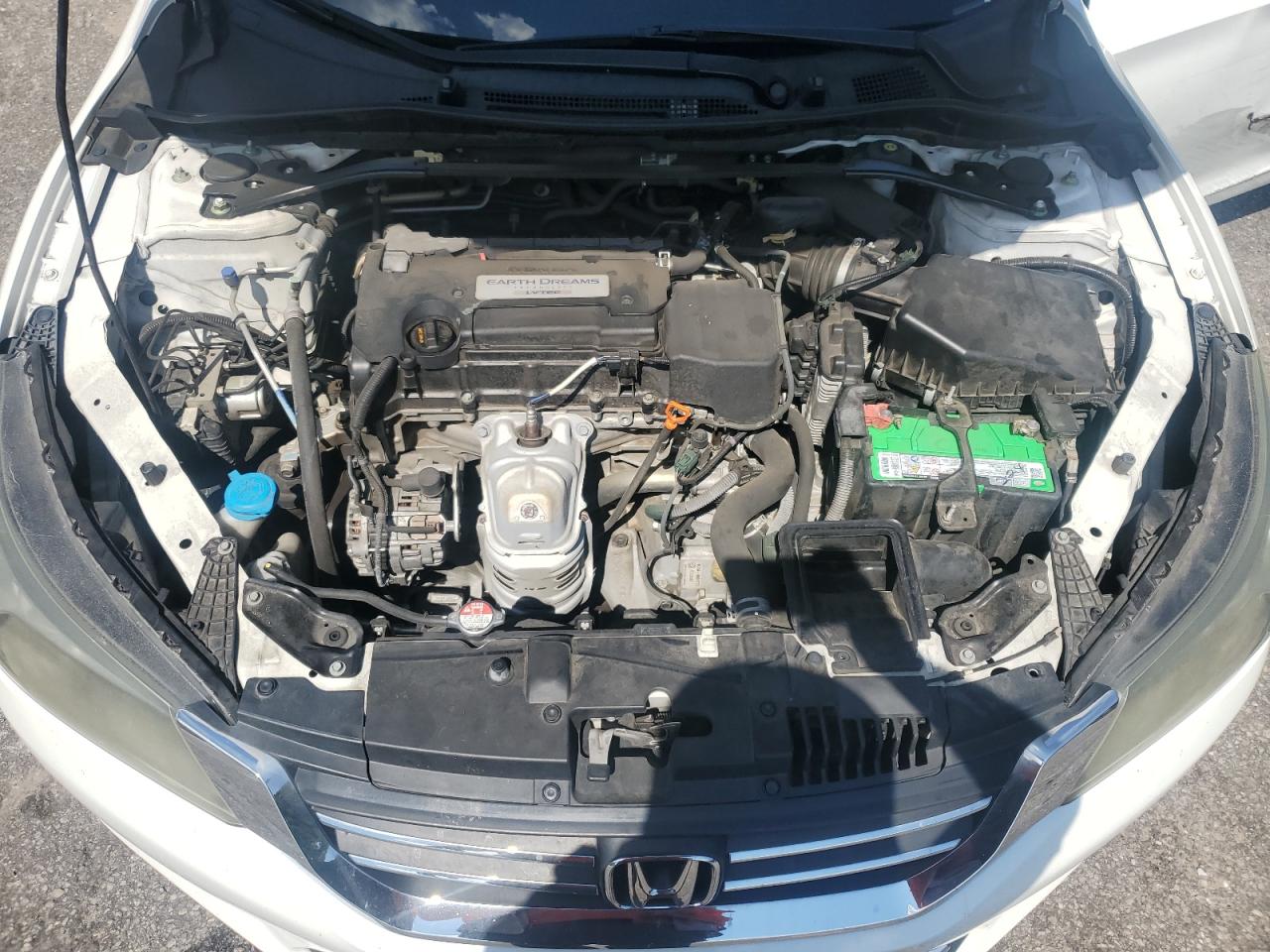 1HGCR2F57FA008229 2015 Honda Accord Sport