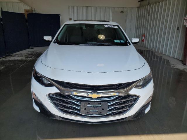 1G1ZD5ST8RF235300 Chevrolet Malibu LT 5