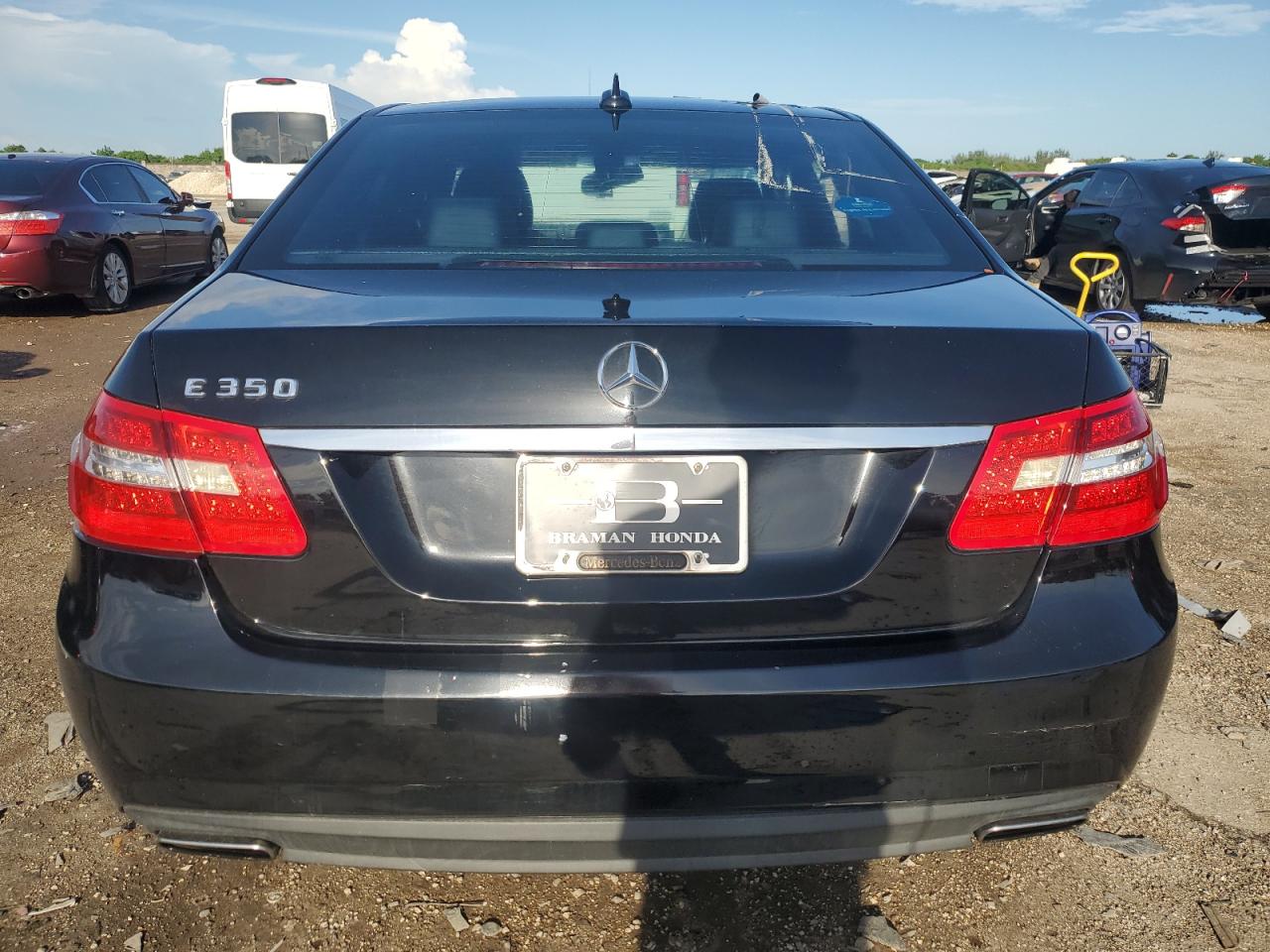 2011 Mercedes-Benz E 350 VIN: WDDHF5GB1BA410802 Lot: 70930614