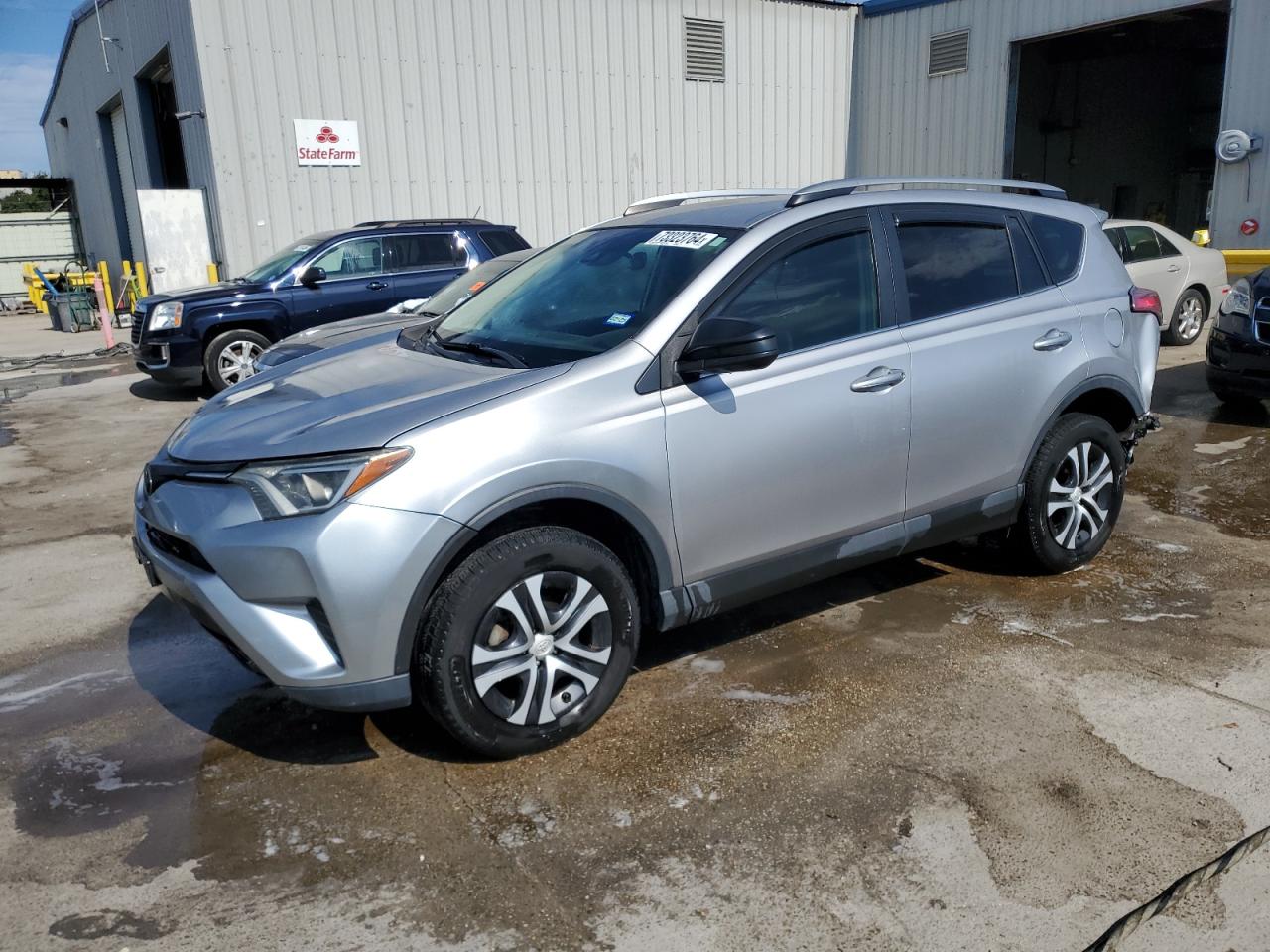 VIN 2T3ZFREV7HW359108 2017 TOYOTA RAV4 no.1