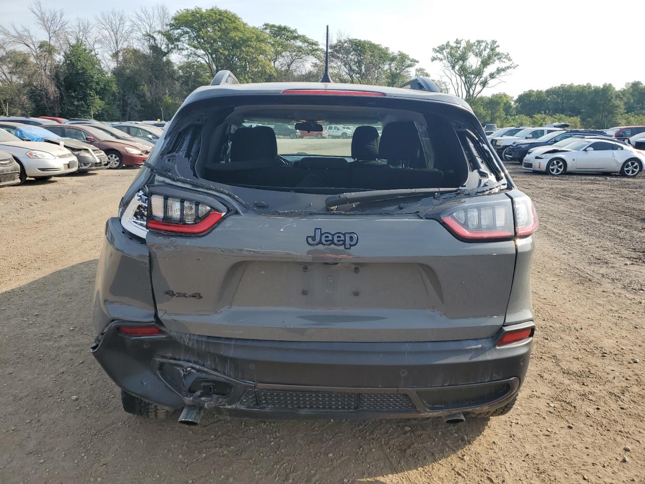 2019 Jeep Cherokee Latitude VIN: 1C4PJMCX8KD431192 Lot: 70330774