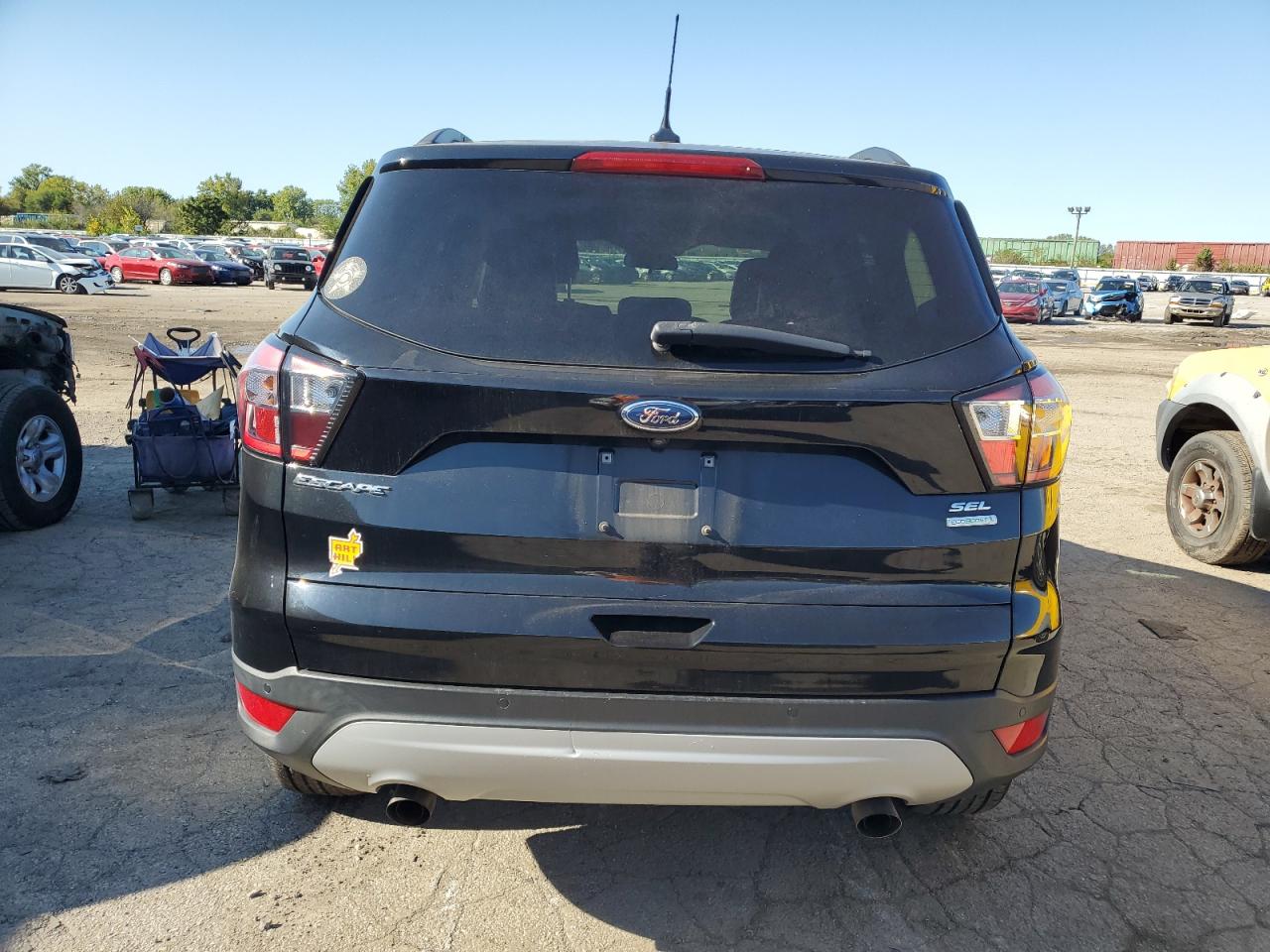 1FMCU0HD9JUB98852 2018 Ford Escape Sel