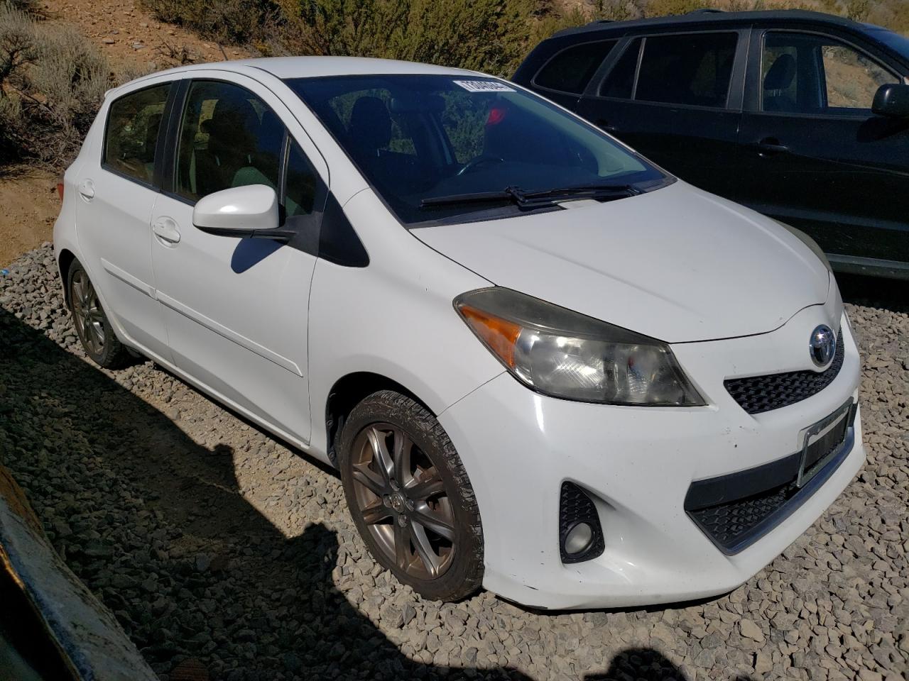 2012 Toyota Yaris - Image 4