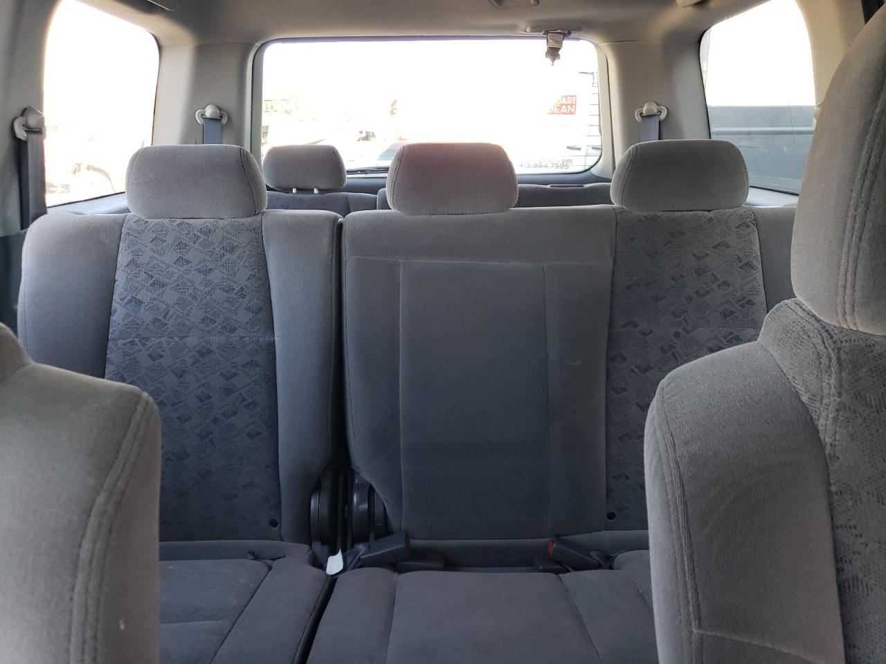 2004 Honda Pilot Lx VIN: 2HKYF18184H604165 Lot: 72762254