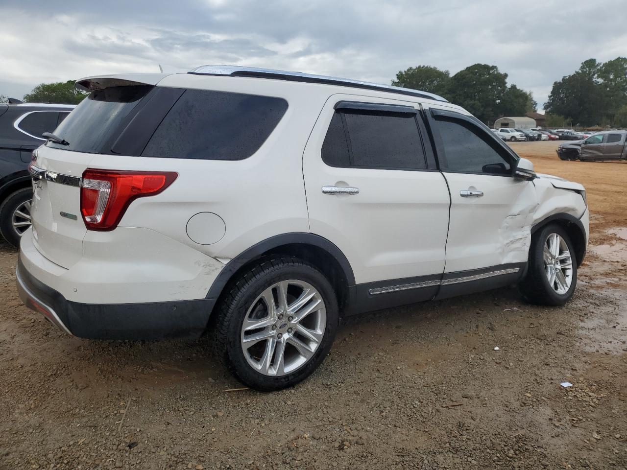 VIN 1FM5K7FH4GGC30448 2016 FORD EXPLORER no.3