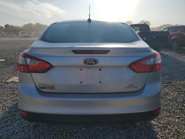 Sedans FORD FOCUS 2013 Silver