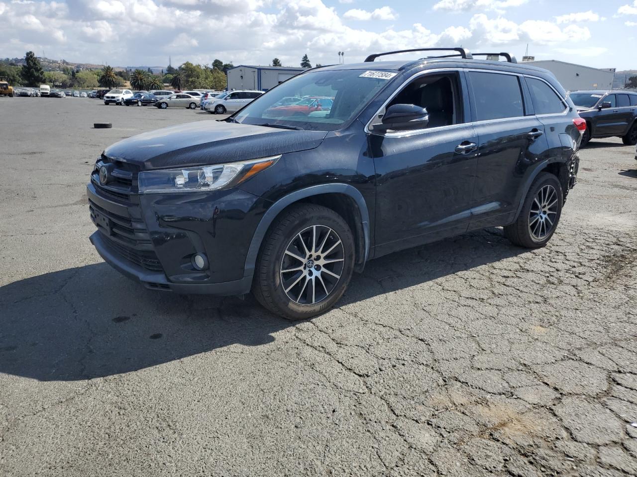 5TDJZRFH5HS516309 2017 Toyota Highlander Se