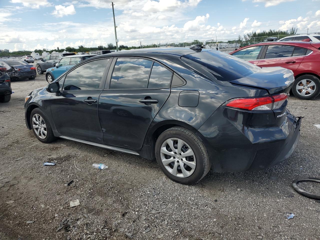 2020 Toyota Corolla Le VIN: 5YFEPRAE3LP090397 Lot: 71467354