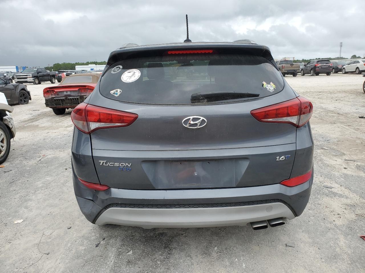 KM8J33A29HU475675 2017 Hyundai Tucson Limited