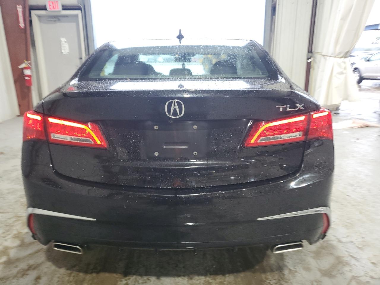 2018 Acura Tlx VIN: 19UUB2F33JA005778 Lot: 70753694