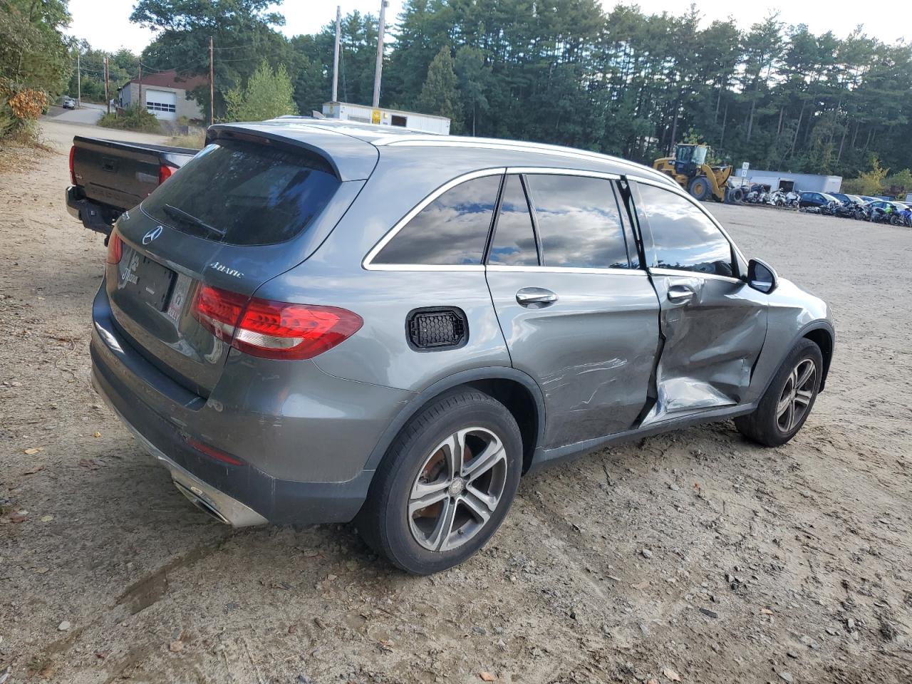 VIN WDC0G4KB5GF030789 2016 MERCEDES-BENZ GLC-CLASS no.3