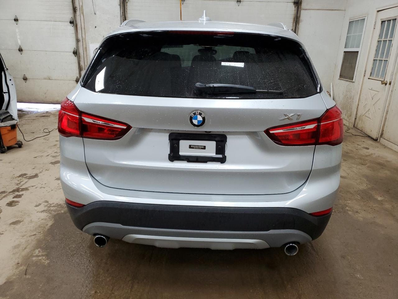 WBXHT3C31J5L26799 2018 BMW X1 xDrive28I