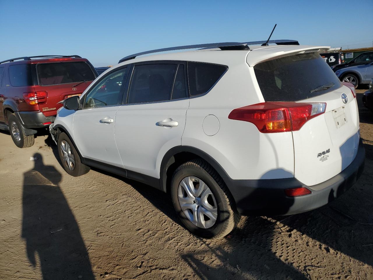 JTMBFREVXFD132961 2015 TOYOTA RAV 4 - Image 2