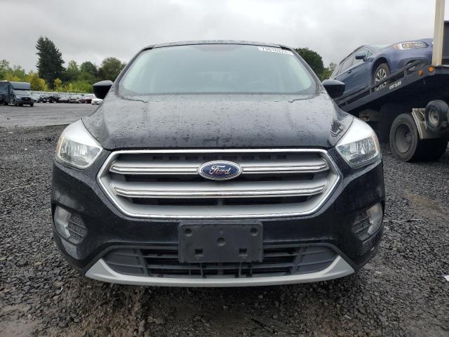  FORD ESCAPE 2017 Czarny