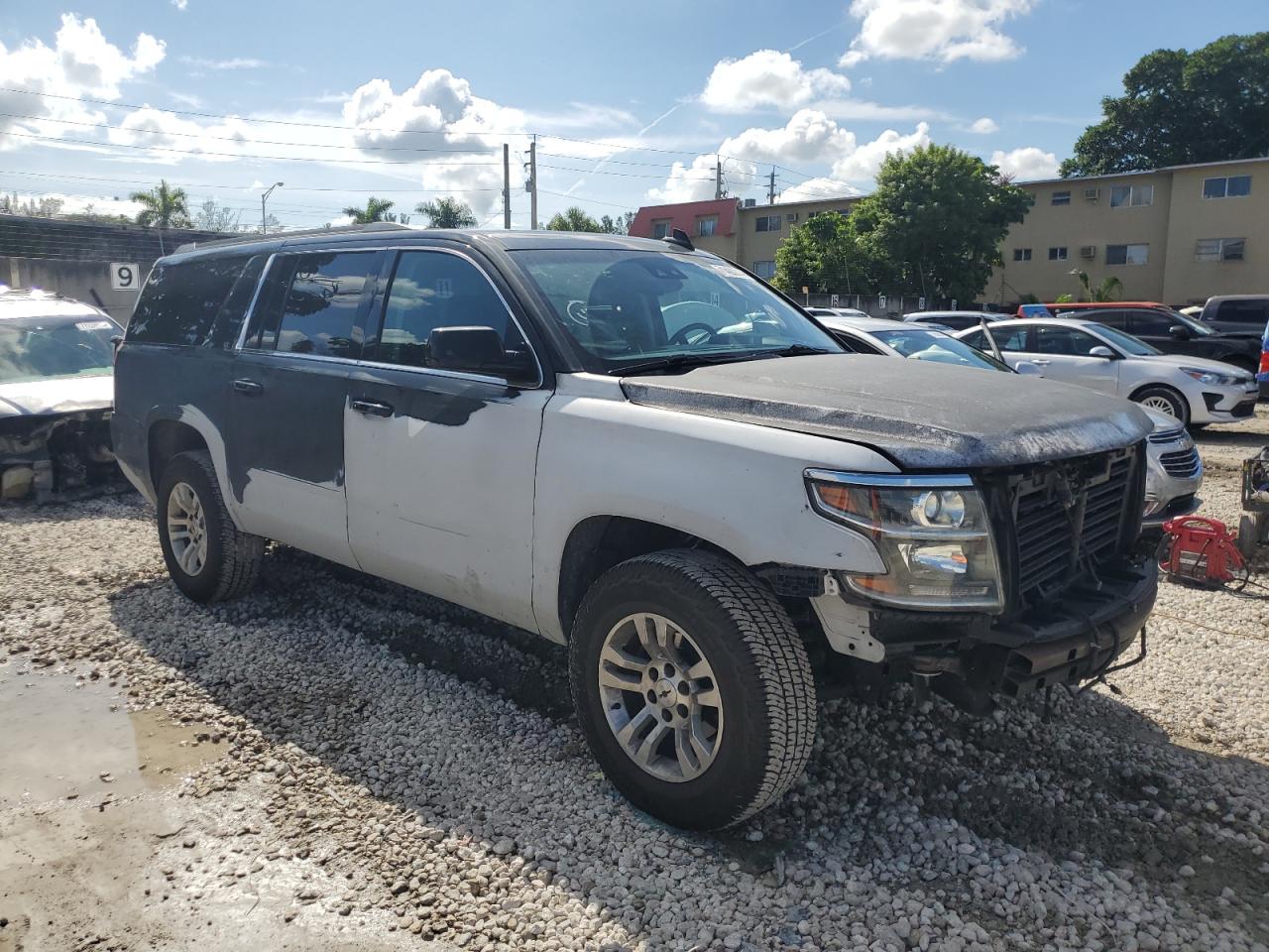 2018 Chevrolet Suburban K1500 Lt VIN: 1GNSKHKC2JR356656 Lot: 71422214