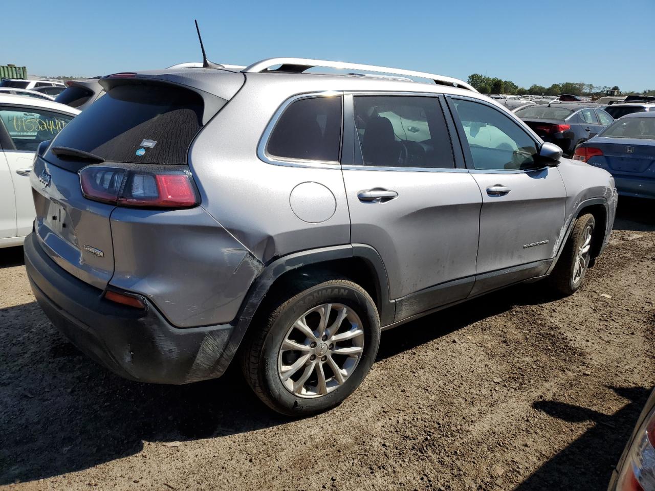 2019 Jeep Cherokee Latitude VIN: 1C4PJLCBXKD265109 Lot: 69803624