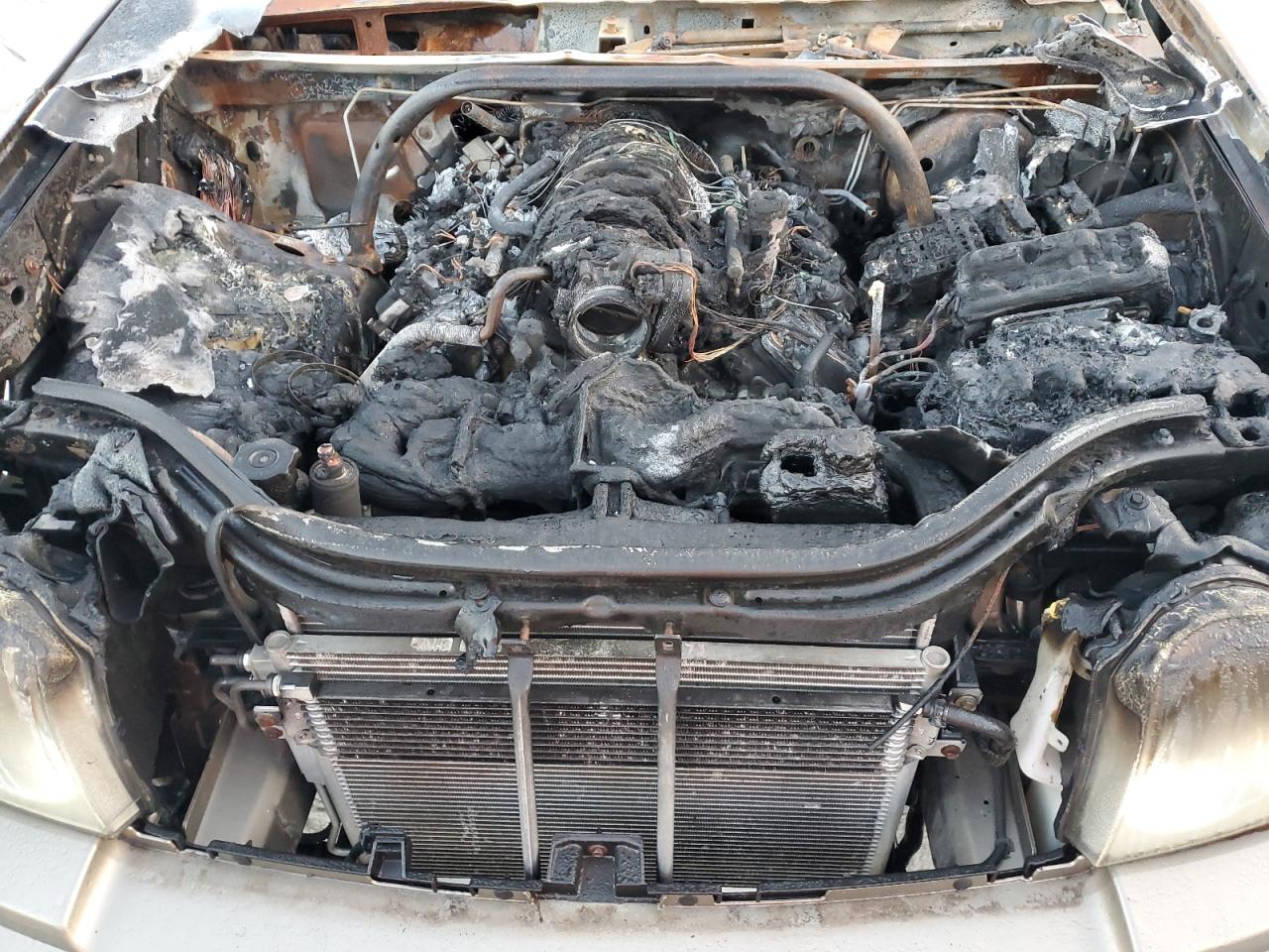 2005 Jeep Grand Cherokee - Image 11