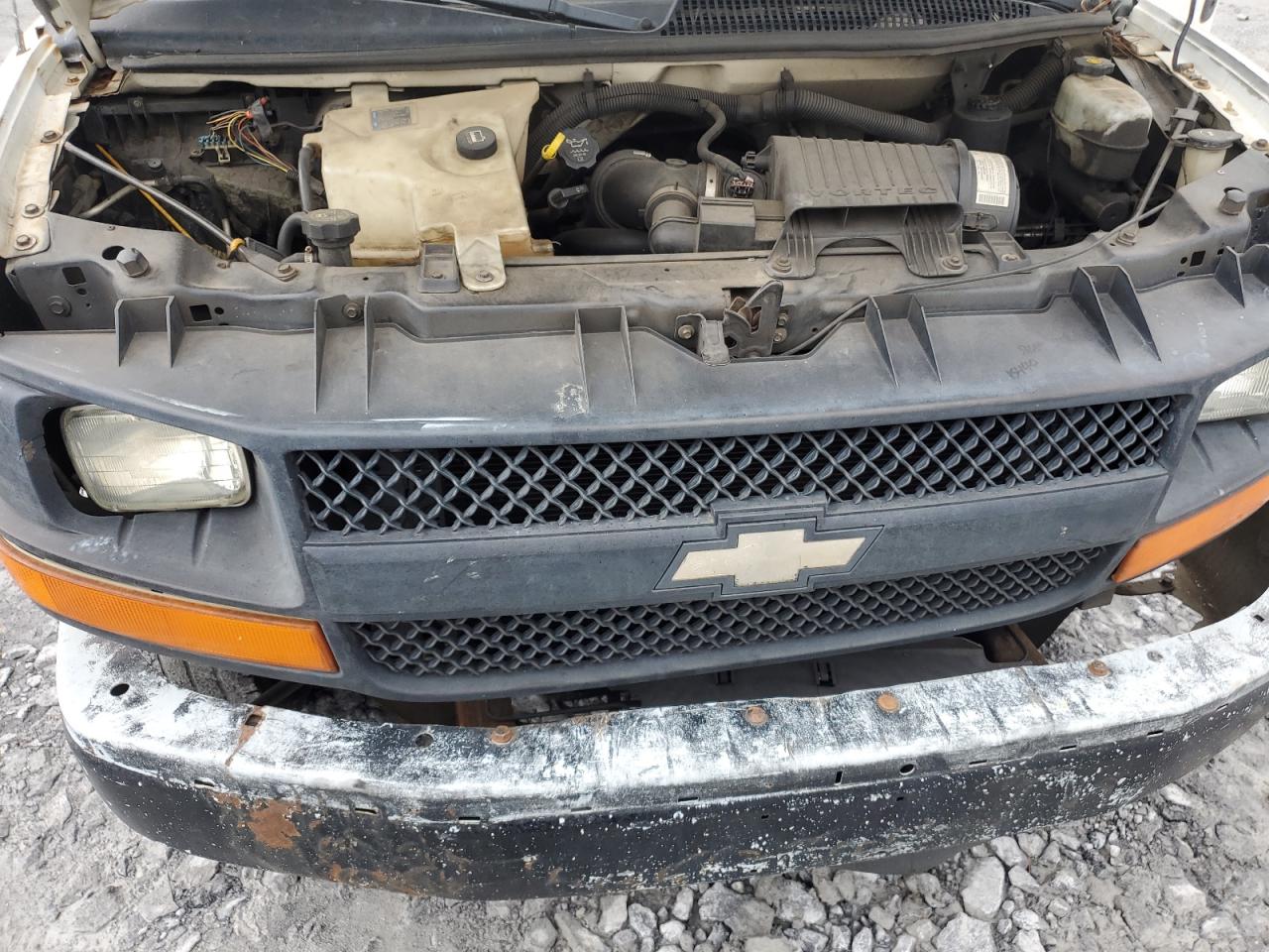 1GCGG25C281101376 2008 Chevrolet Express G2500