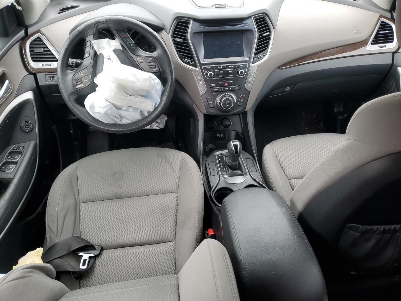 2017 Hyundai Santa Fe Se VIN: KM8SM4HF1HU200186 Lot: 72538284