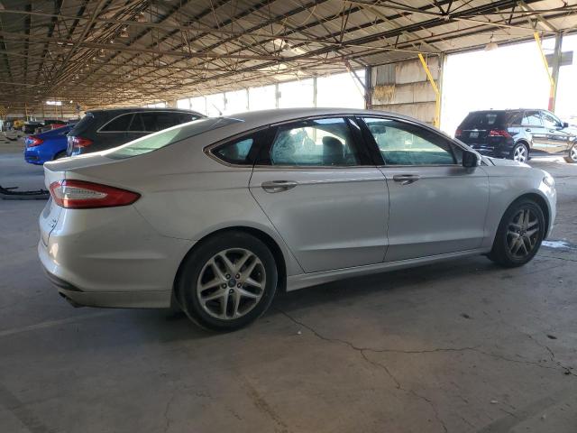 Sedans FORD FUSION 2013 Srebrny