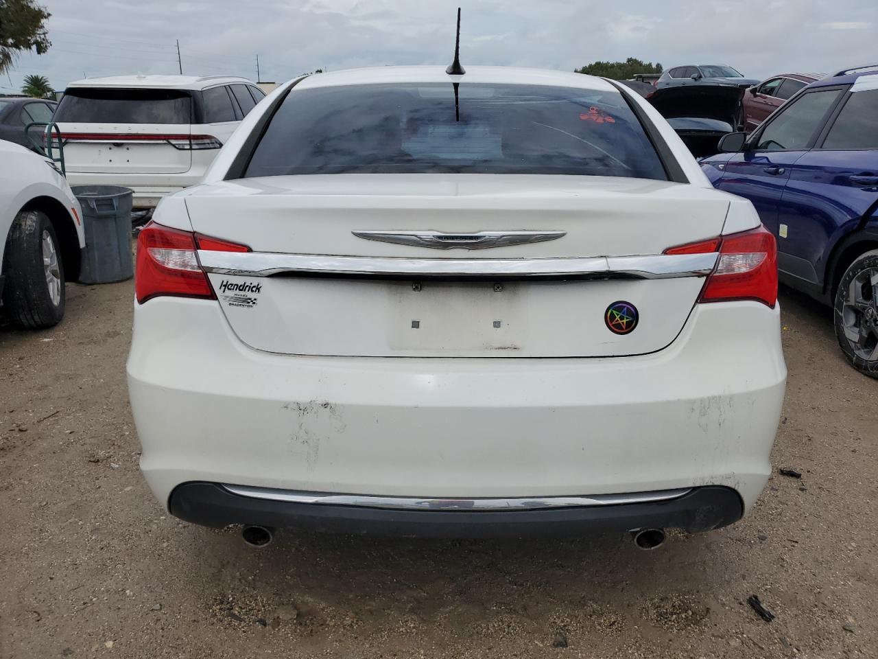 2013 Chrysler 200 Limited VIN: 1C3CCBCG8DN701455 Lot: 73673164