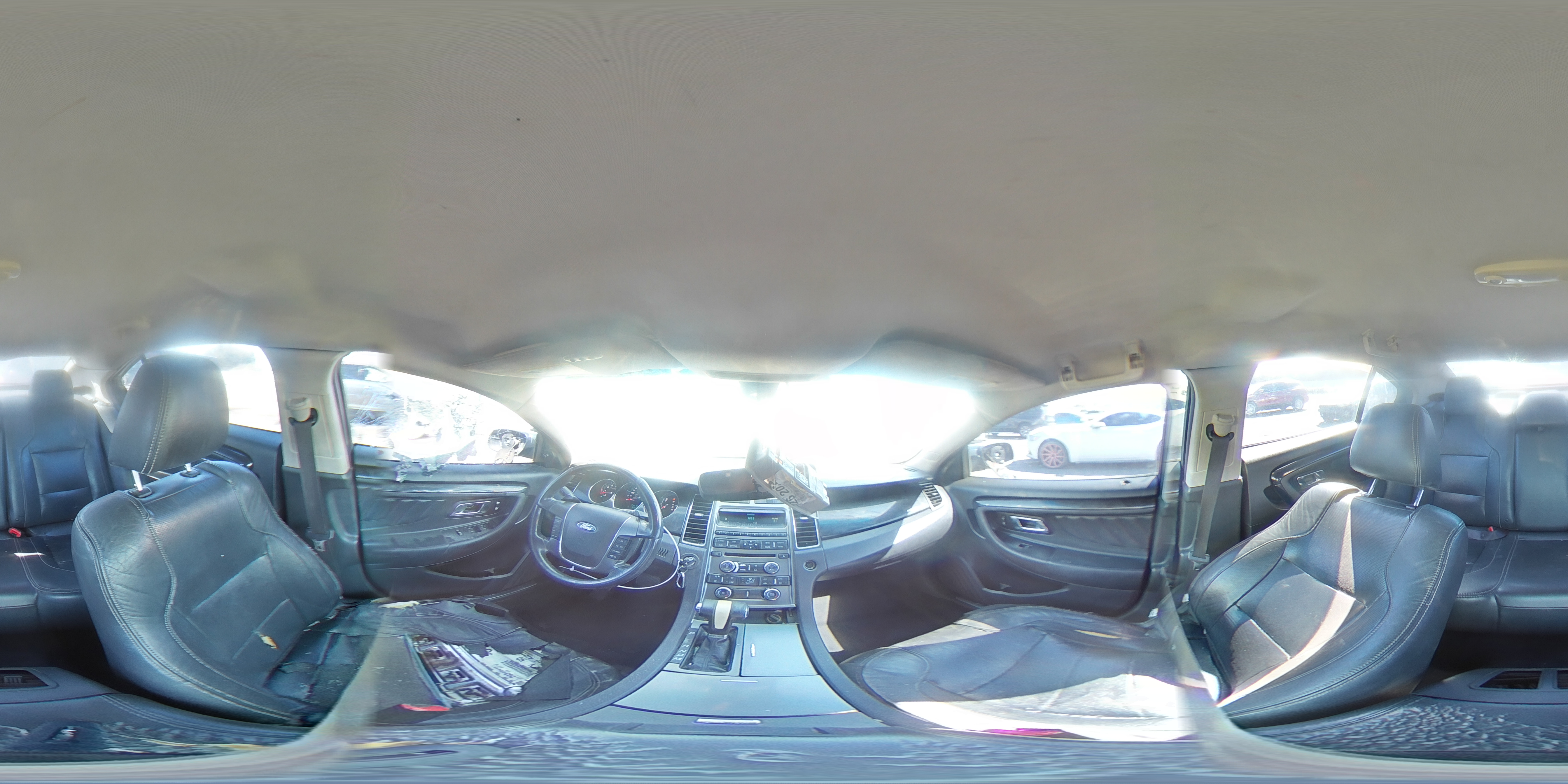 2011 Ford Taurus - Image 13