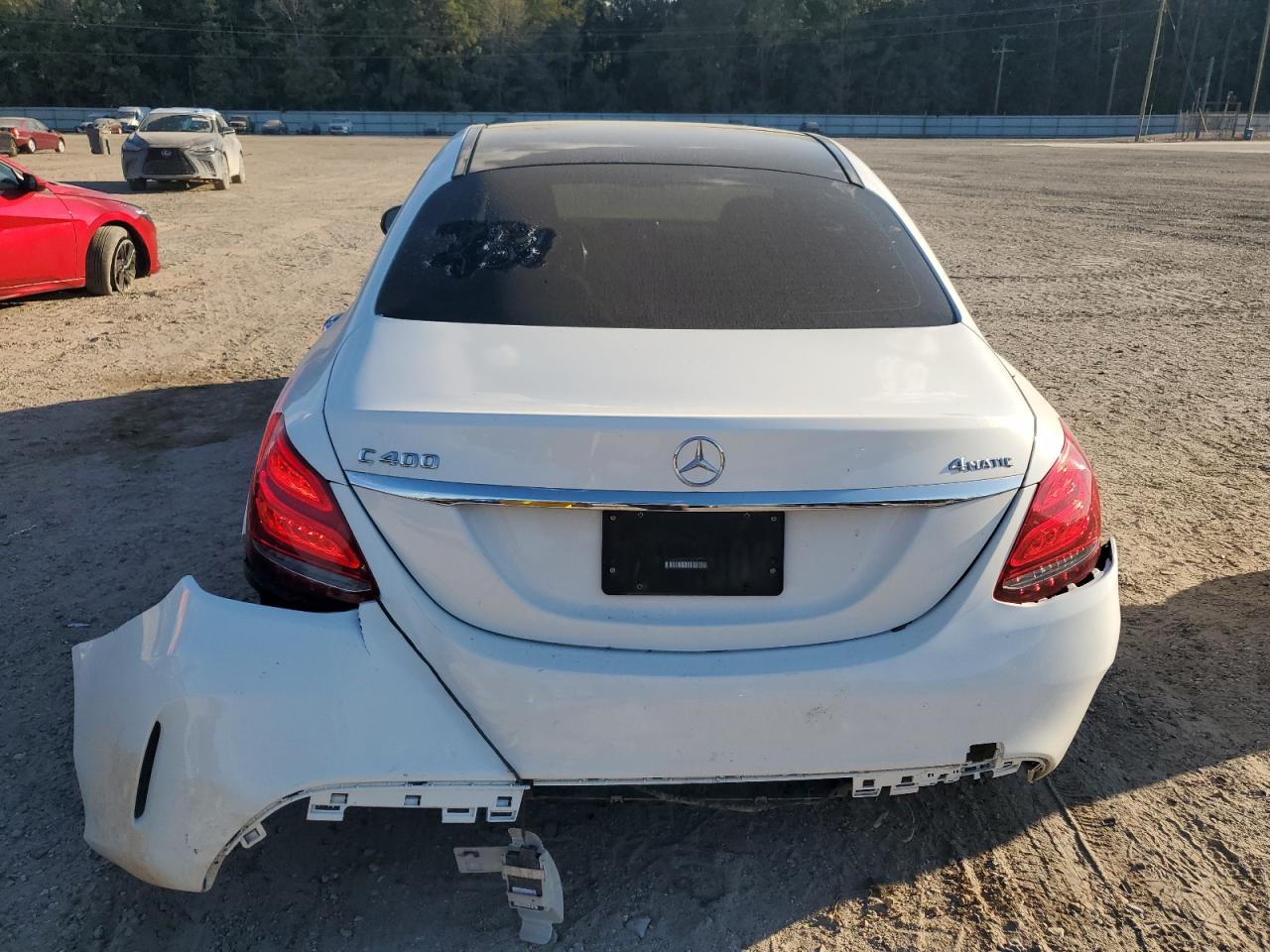 2015 Mercedes-Benz C 400 4Matic VIN: 55SWF6GB2FU010637 Lot: 73614924